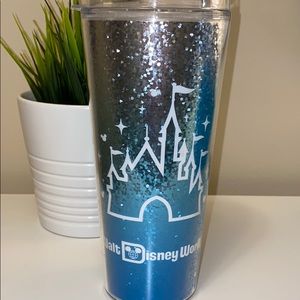 Walt Disney World 22 oz insulated tumbler
